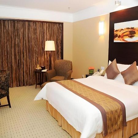 Qingdao Blue Horizon Hotel Laoshan Екстер'єр фото
