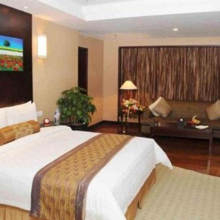 Qingdao Blue Horizon Hotel Laoshan Екстер'єр фото