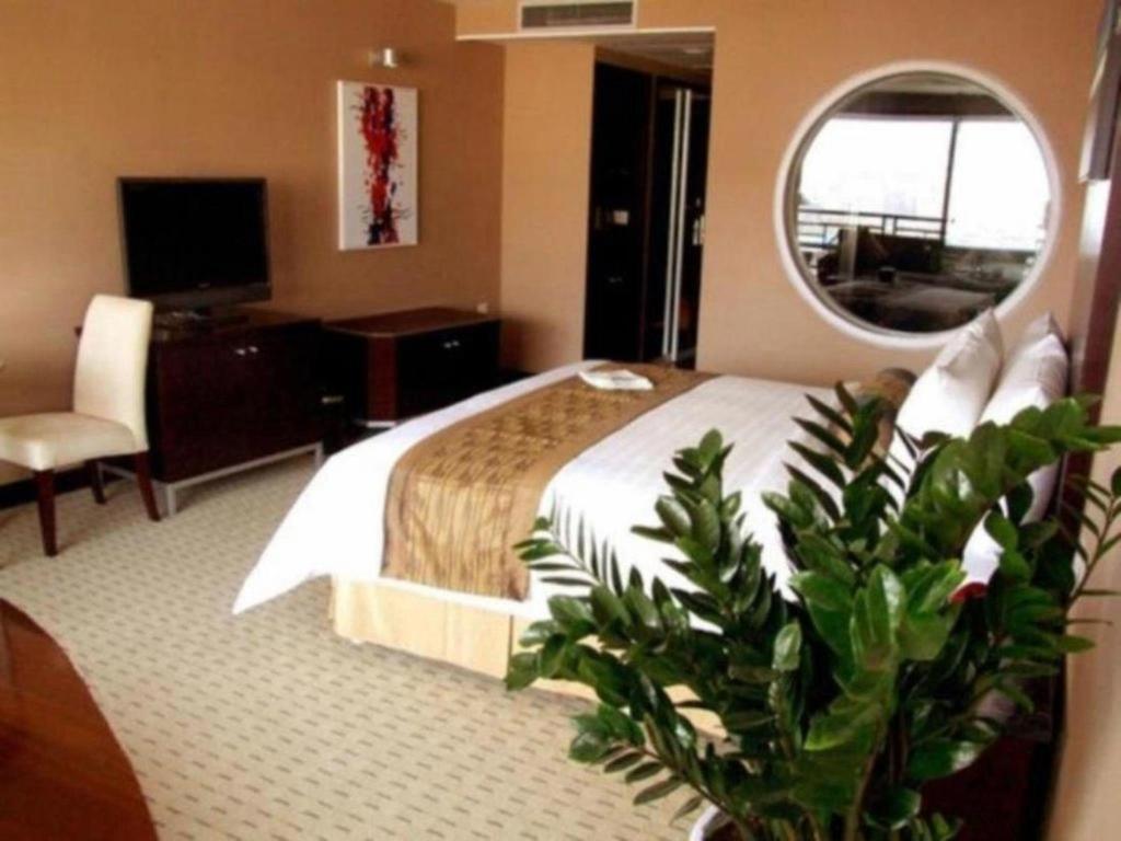Qingdao Blue Horizon Hotel Laoshan Екстер'єр фото