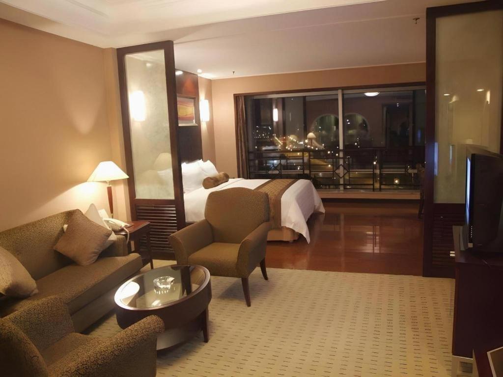 Qingdao Blue Horizon Hotel Laoshan Екстер'єр фото