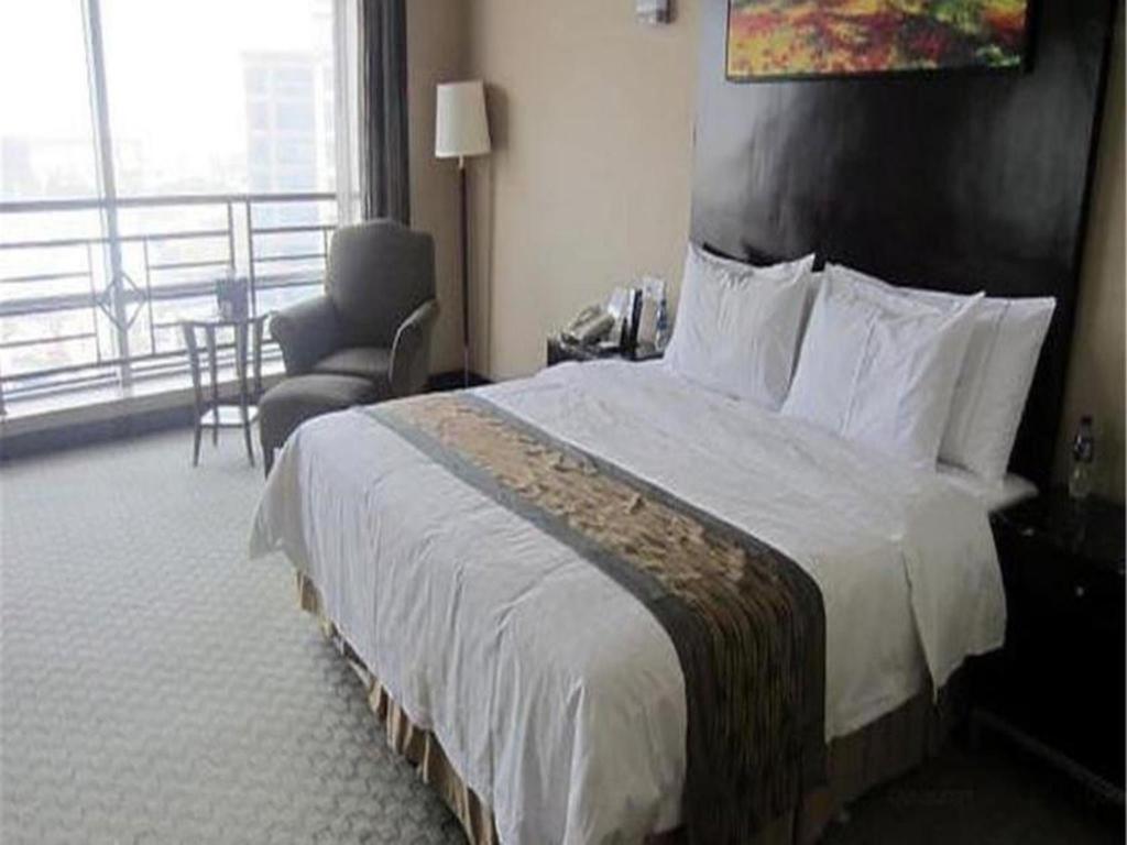 Qingdao Blue Horizon Hotel Laoshan Екстер'єр фото