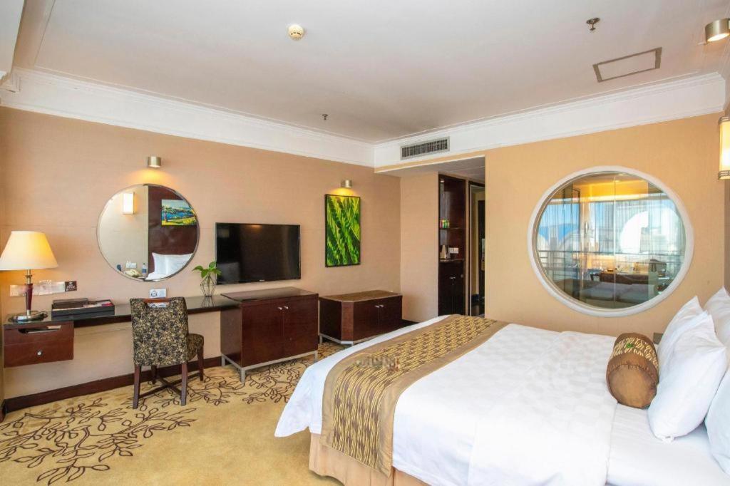 Qingdao Blue Horizon Hotel Laoshan Екстер'єр фото