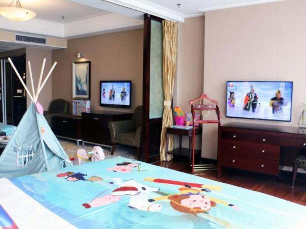 Qingdao Blue Horizon Hotel Laoshan Екстер'єр фото