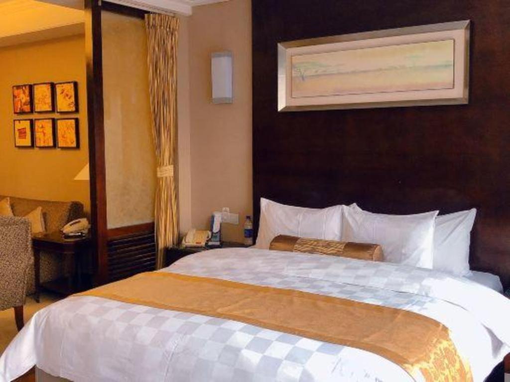 Qingdao Blue Horizon Hotel Laoshan Екстер'єр фото
