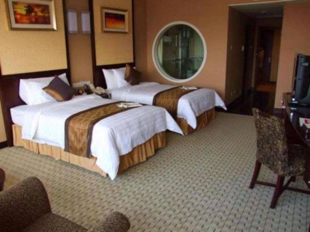 Qingdao Blue Horizon Hotel Laoshan Екстер'єр фото
