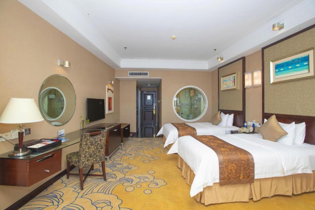 Qingdao Blue Horizon Hotel Laoshan Екстер'єр фото