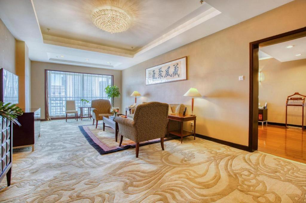 Qingdao Blue Horizon Hotel Laoshan Екстер'єр фото