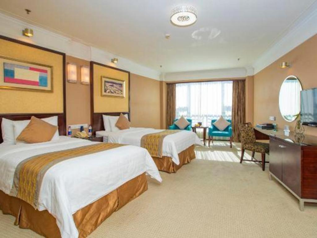Qingdao Blue Horizon Hotel Laoshan Екстер'єр фото