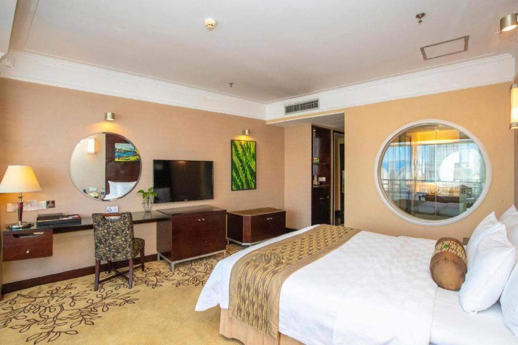 Qingdao Blue Horizon Hotel Laoshan Екстер'єр фото