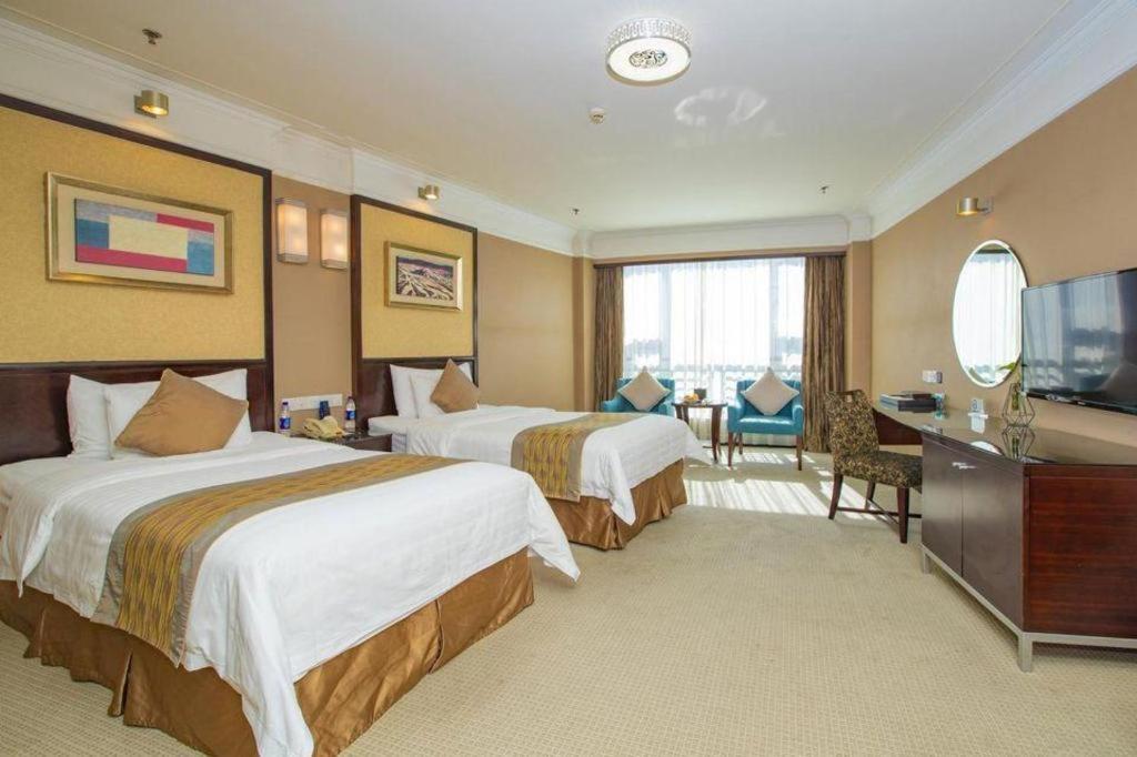 Qingdao Blue Horizon Hotel Laoshan Екстер'єр фото
