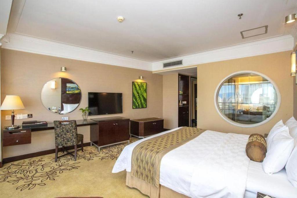 Qingdao Blue Horizon Hotel Laoshan Екстер'єр фото