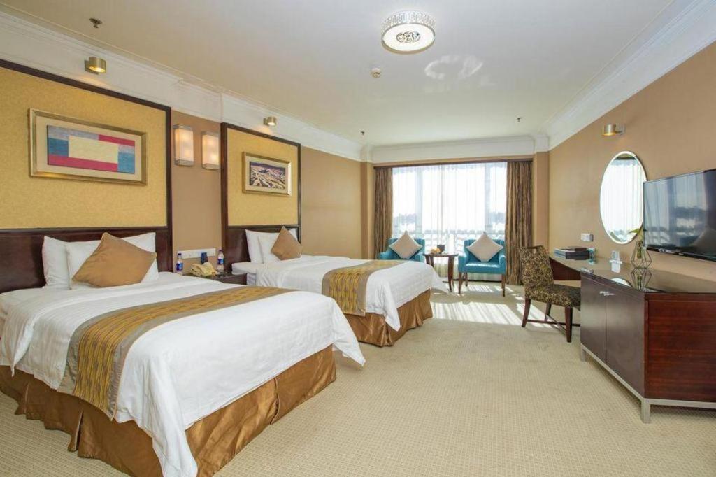 Qingdao Blue Horizon Hotel Laoshan Екстер'єр фото