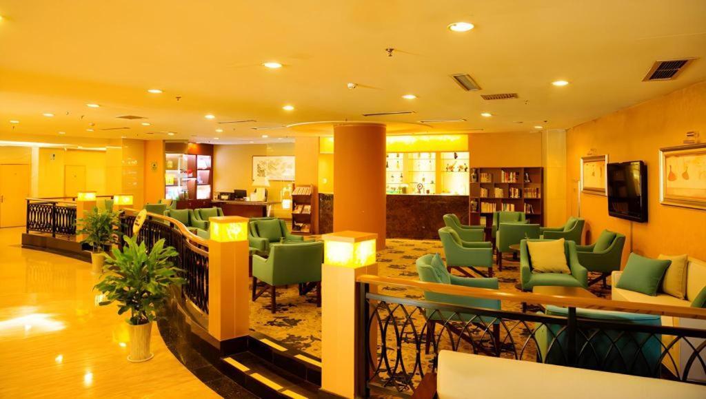 Qingdao Blue Horizon Hotel Laoshan Екстер'єр фото