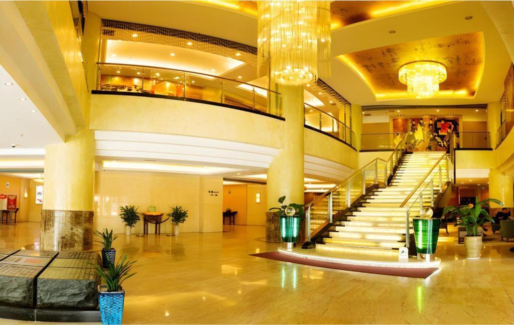 Qingdao Blue Horizon Hotel Laoshan Екстер'єр фото